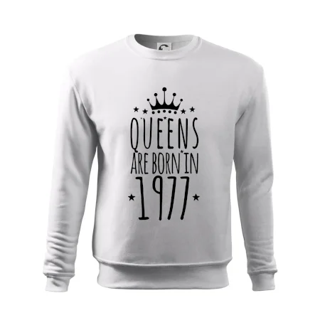 Queens are born in 1977