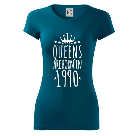 Queens are born in 1990