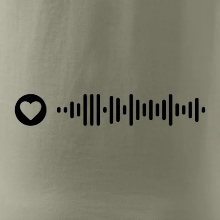 Zamilovaný Spotify kód na prsníku
