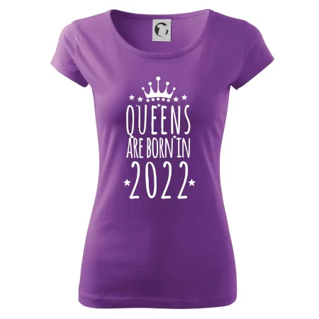 Queens are born in 2022