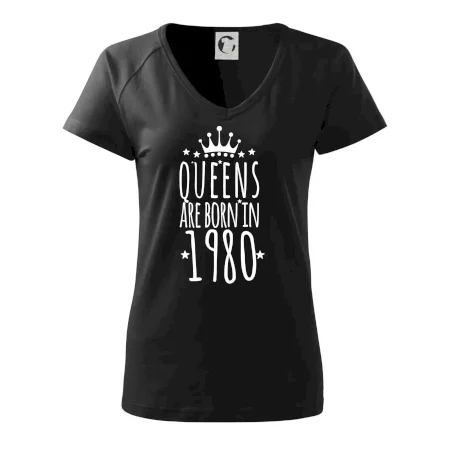 Queens are born in 1980