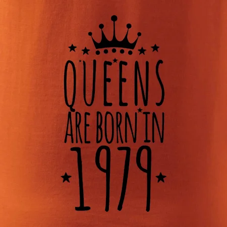 Queens are born in 1979