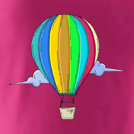 Teplovzdušný balón v oblakoch