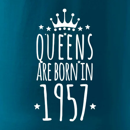 Queens are born in 1958