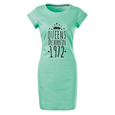 Queens are born in 1972