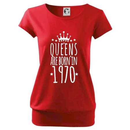 Queens are born in 1970