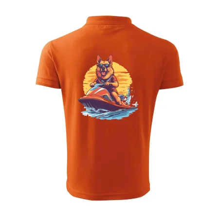 Nemecký ovčiak na vodnom skútri