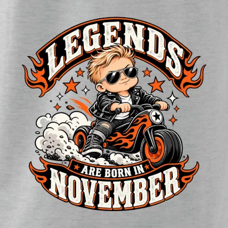 Legendy se rodí v listopadu malý motorkář na odrážedle
