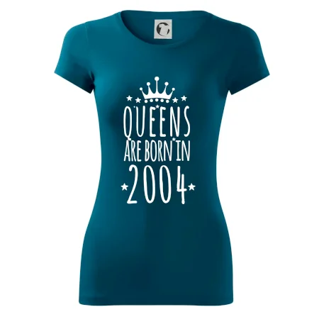 Queens are born in 2004