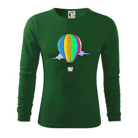 Teplovzdušný balón v oblakoch