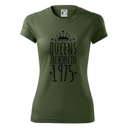 Queens are born in 1975