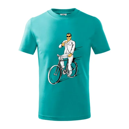 Gentleman na bicykli s pivom