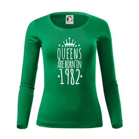 Queens are born in 1982