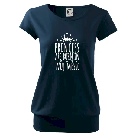 Princesses are born in (Vlastný nápis mesiac narodenia)
