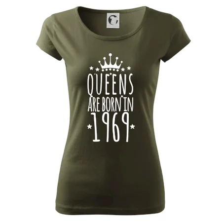 Queens are born in 1969