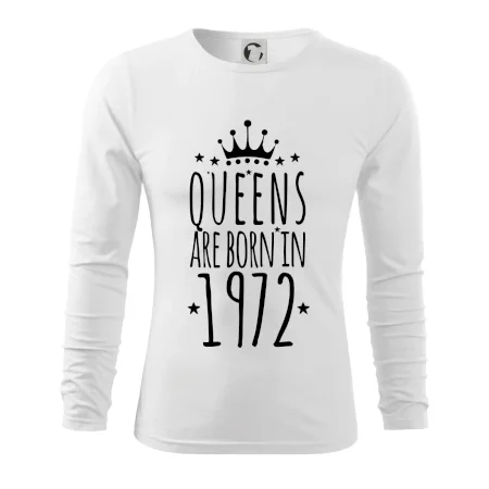 Queens are born in 1972