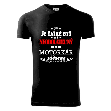 Neodolateľný motorkár