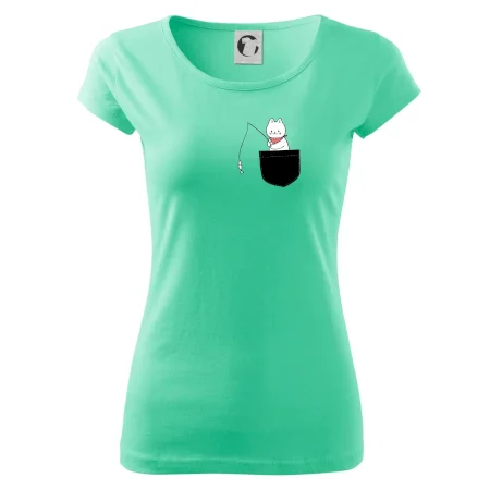 Mačka s rybou vo vrecku