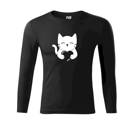 Mačka drží srdce