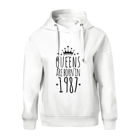 Queens are born in 1987