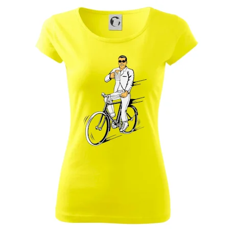 Gentleman na bicykli s pivom
