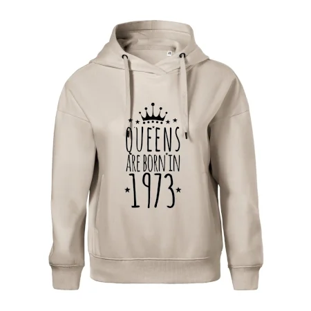 Queens are born in 1973