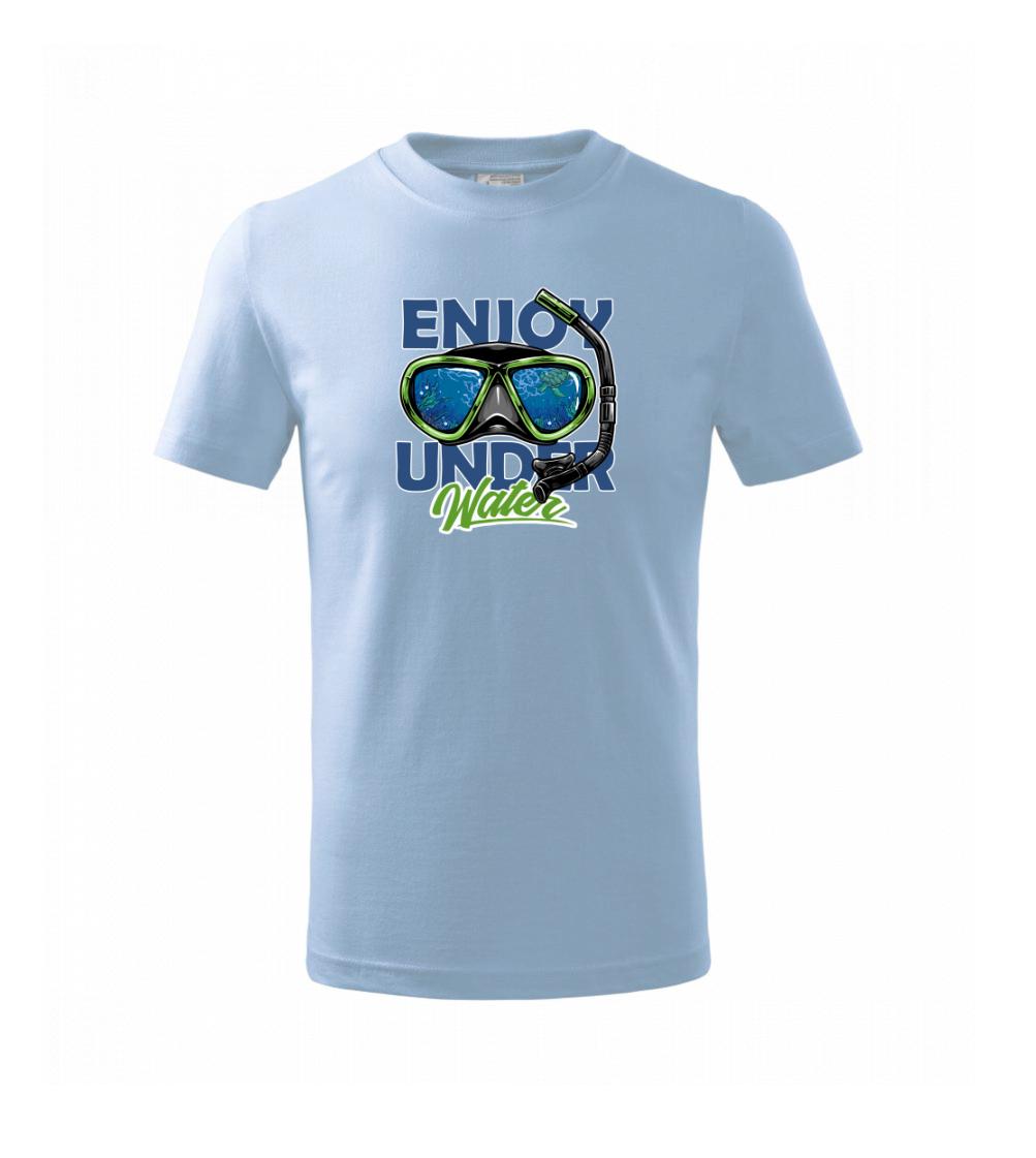 Enjoy Under Water