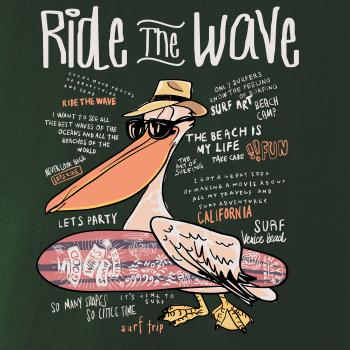 Ride the wave pelikán