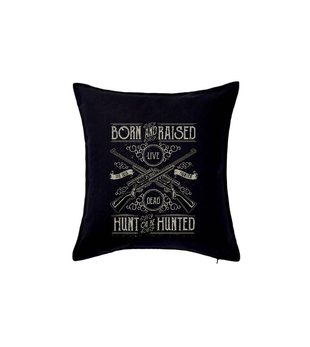 Hunt Or Be Hunted zbraně