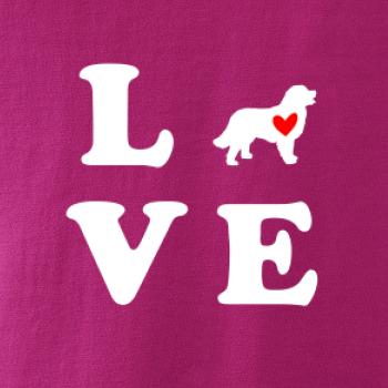 Bernský salašnícky pes love