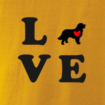 Bernský salašnícky pes love