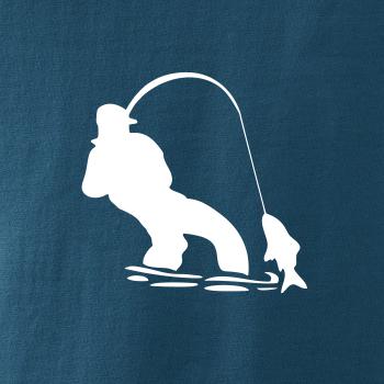 Rybár ťahajúce rybu