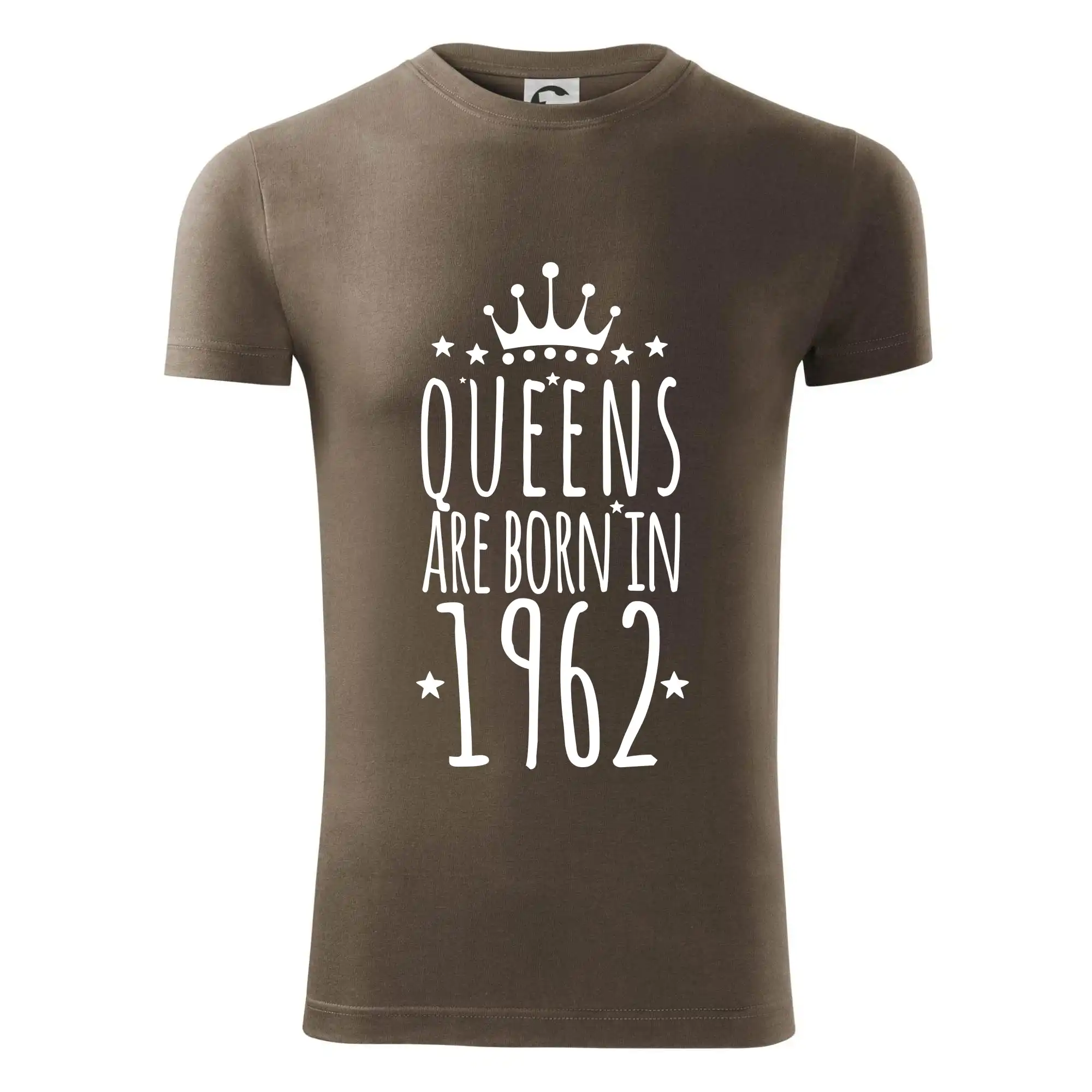 Queens are born in 1962