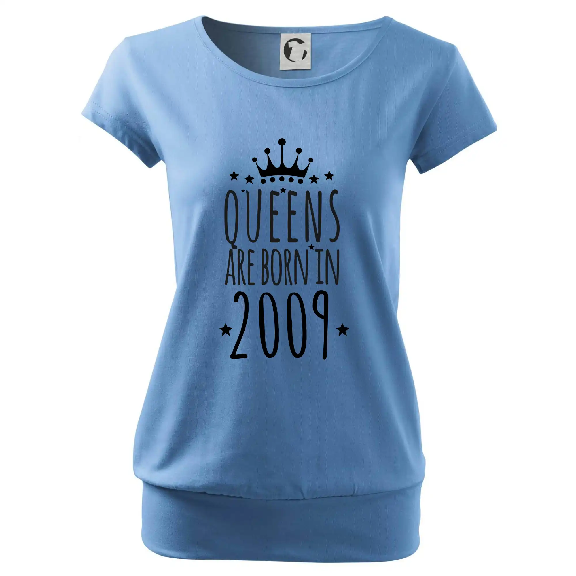 Queens are born in 2009