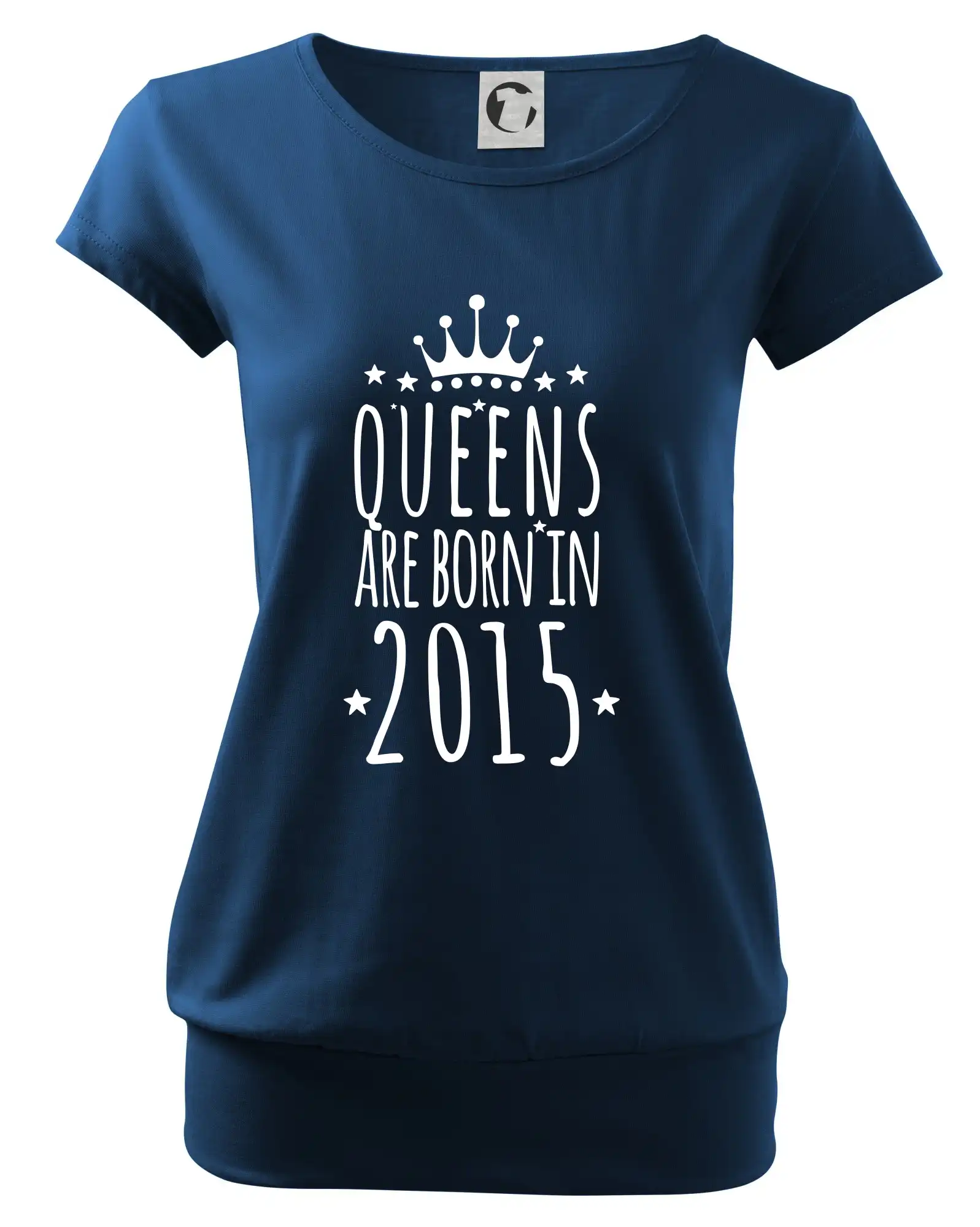 Queens are born in 2015
