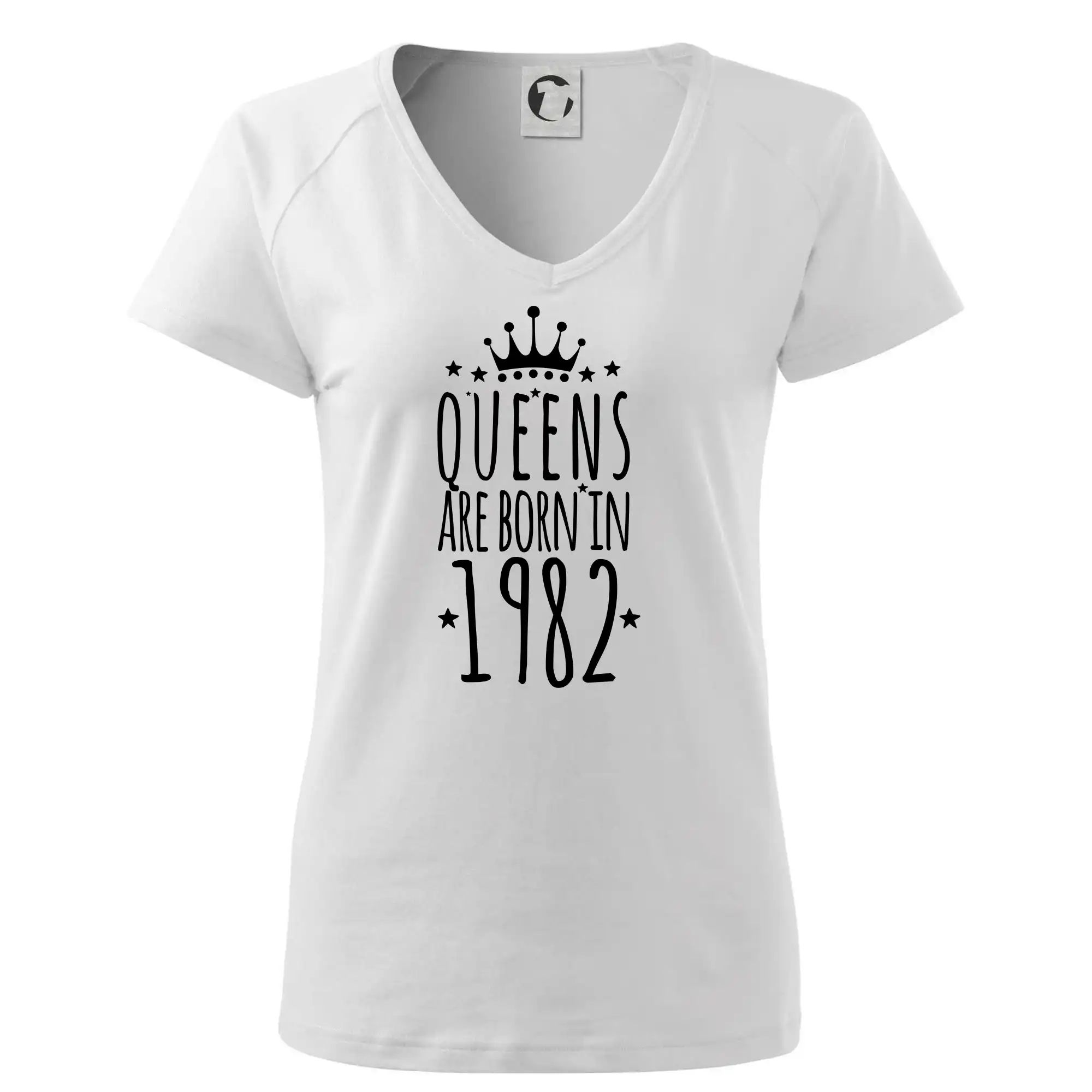 Queens are born in 1982