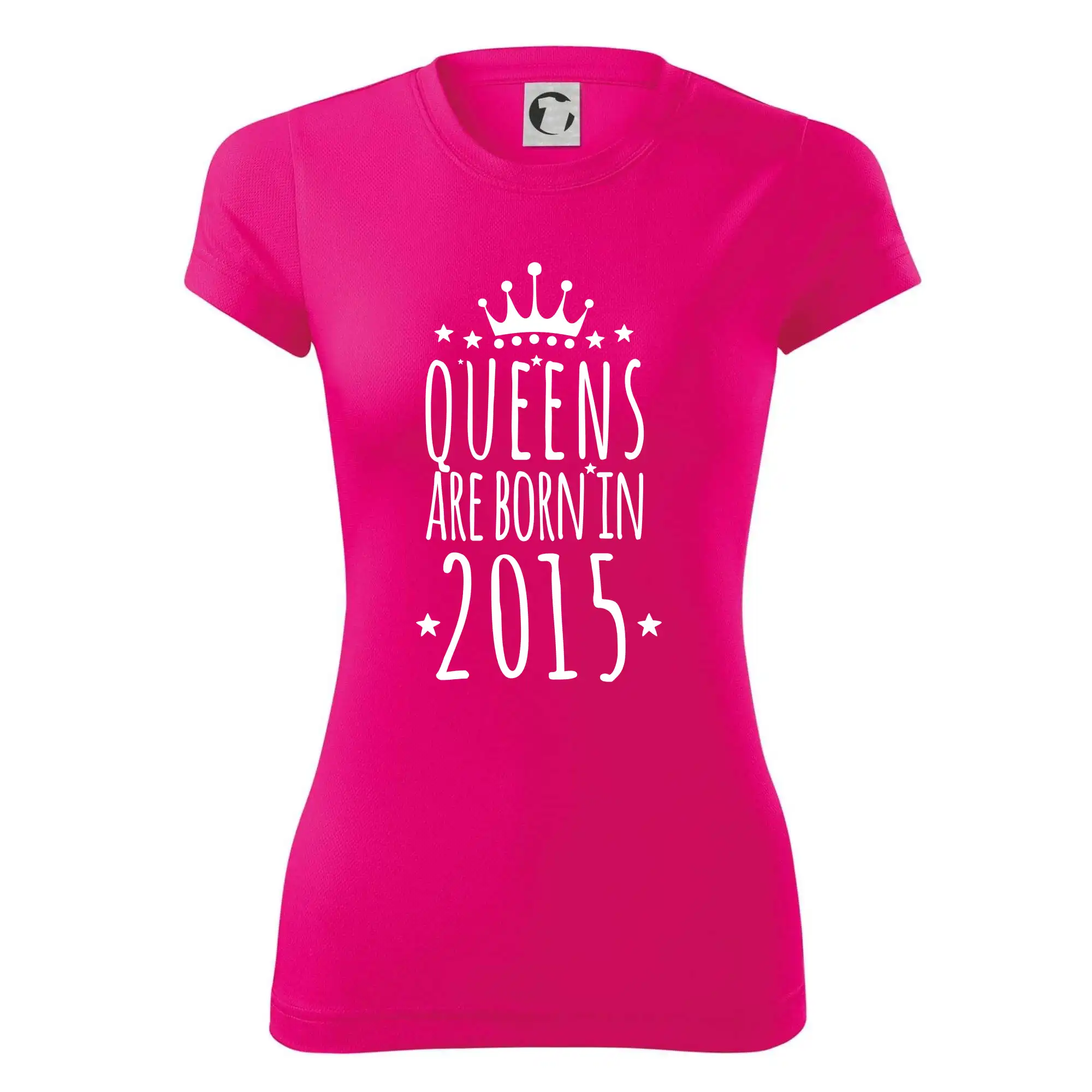 Queens are born in 2015