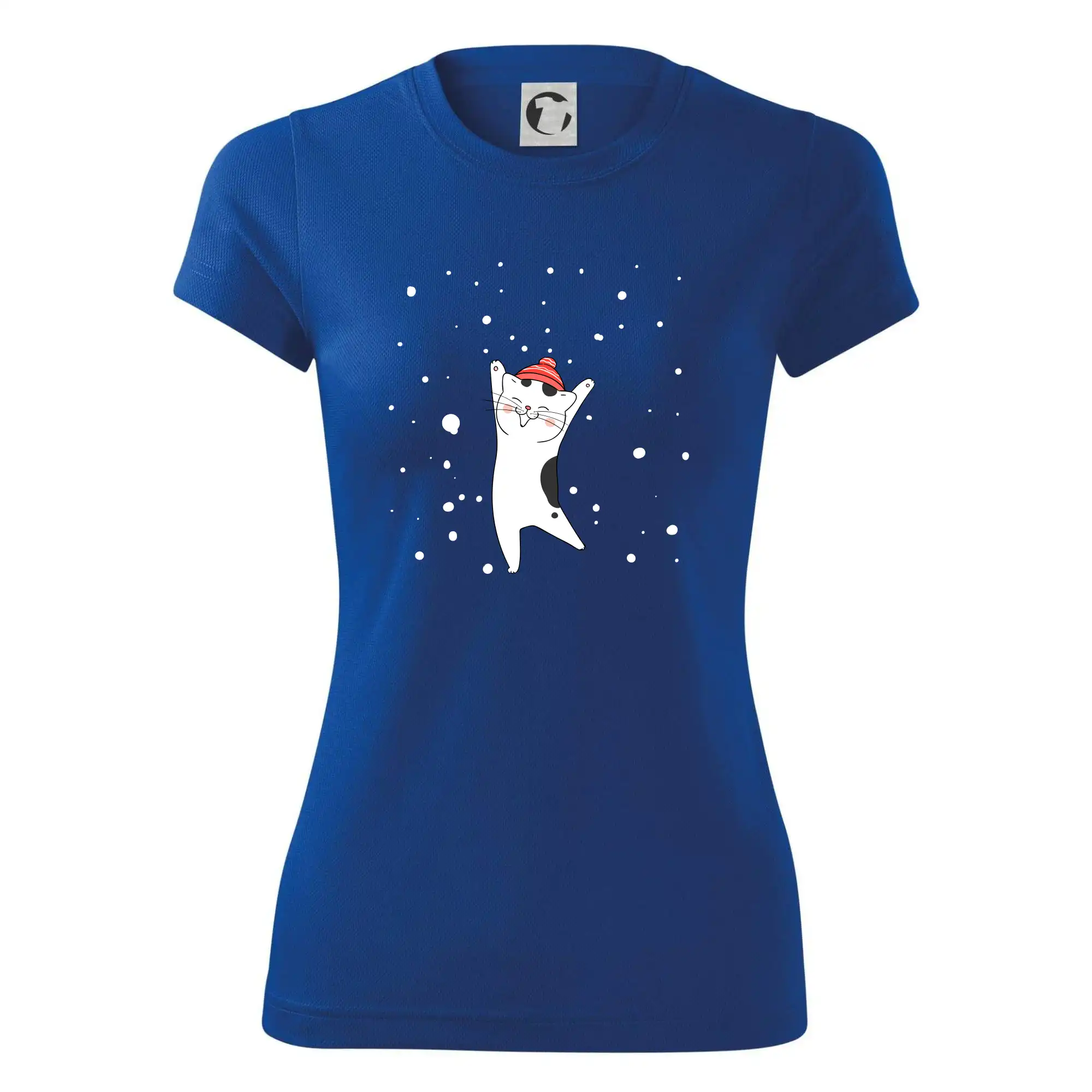 Veselá kočka v zimní čepici