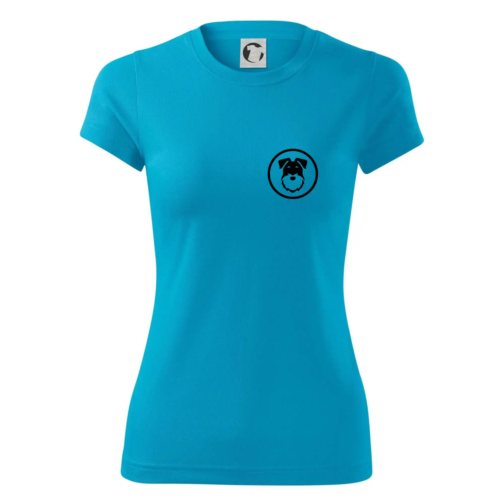 Knírač v kolečku na prsu