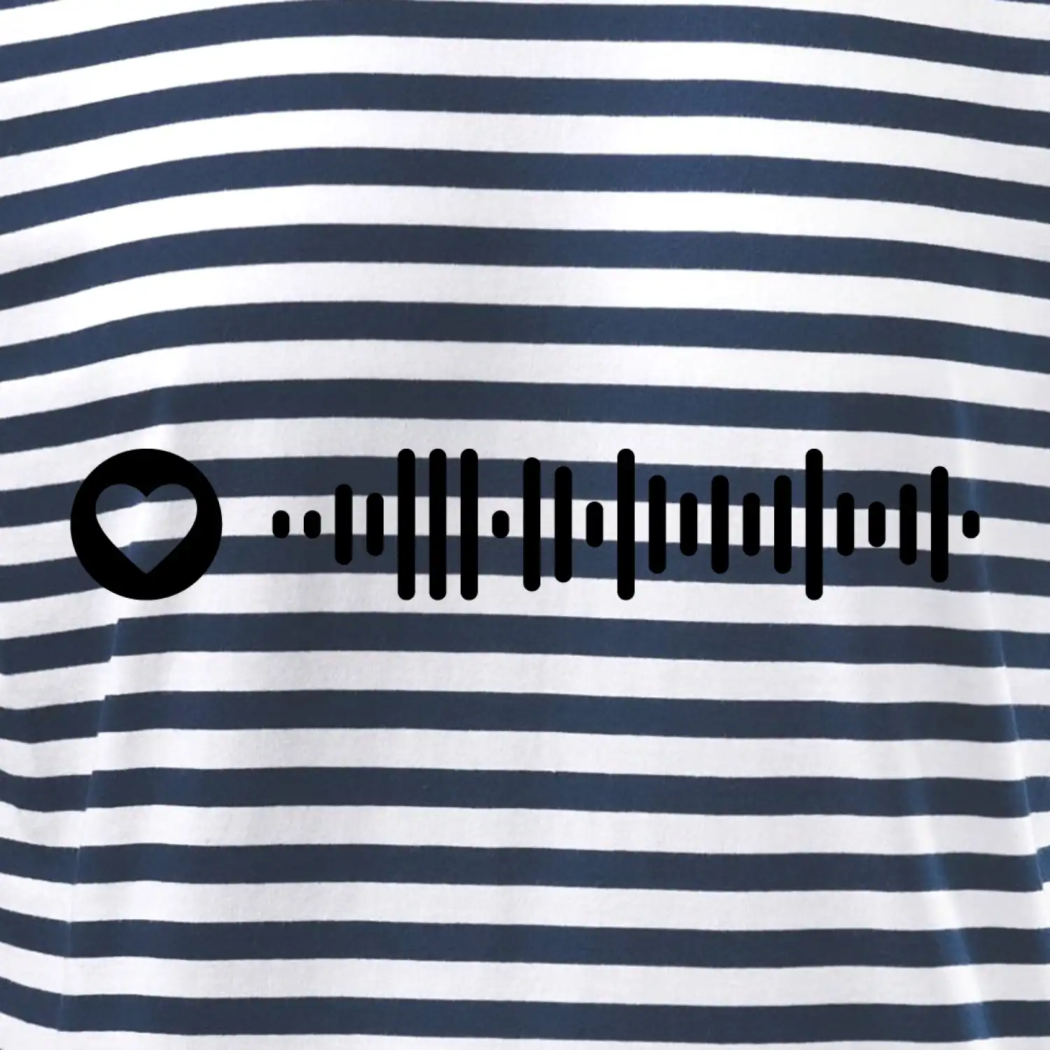 Zamilovaný Spotify kód na prsu