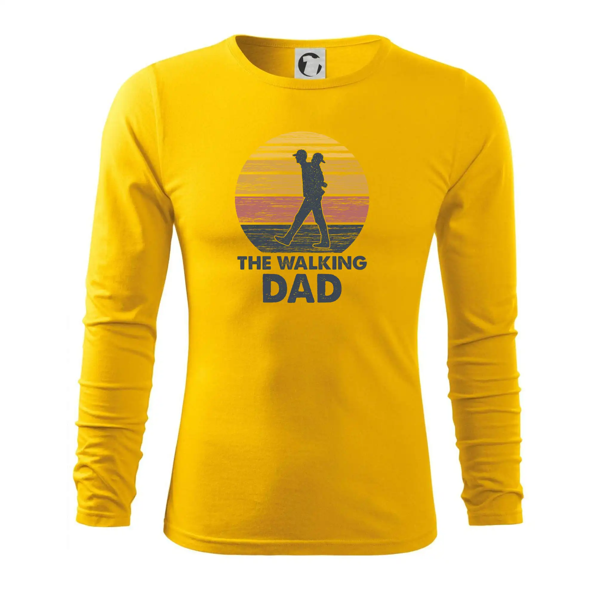 The walking dad - tata s dítětem na zádech