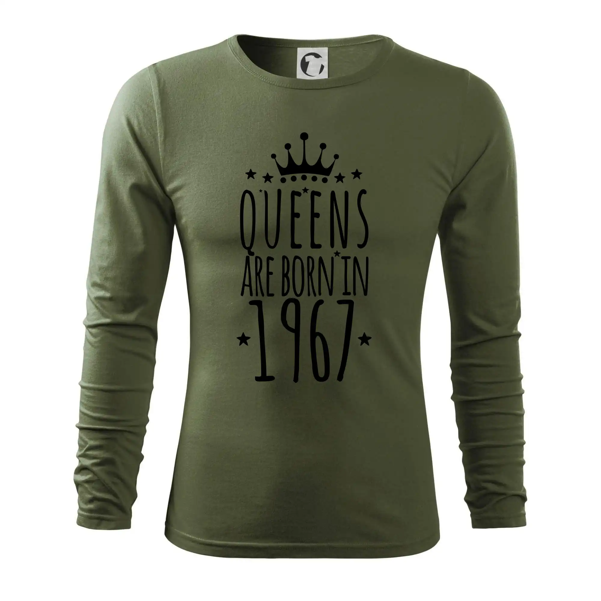 Queens are born in 1967