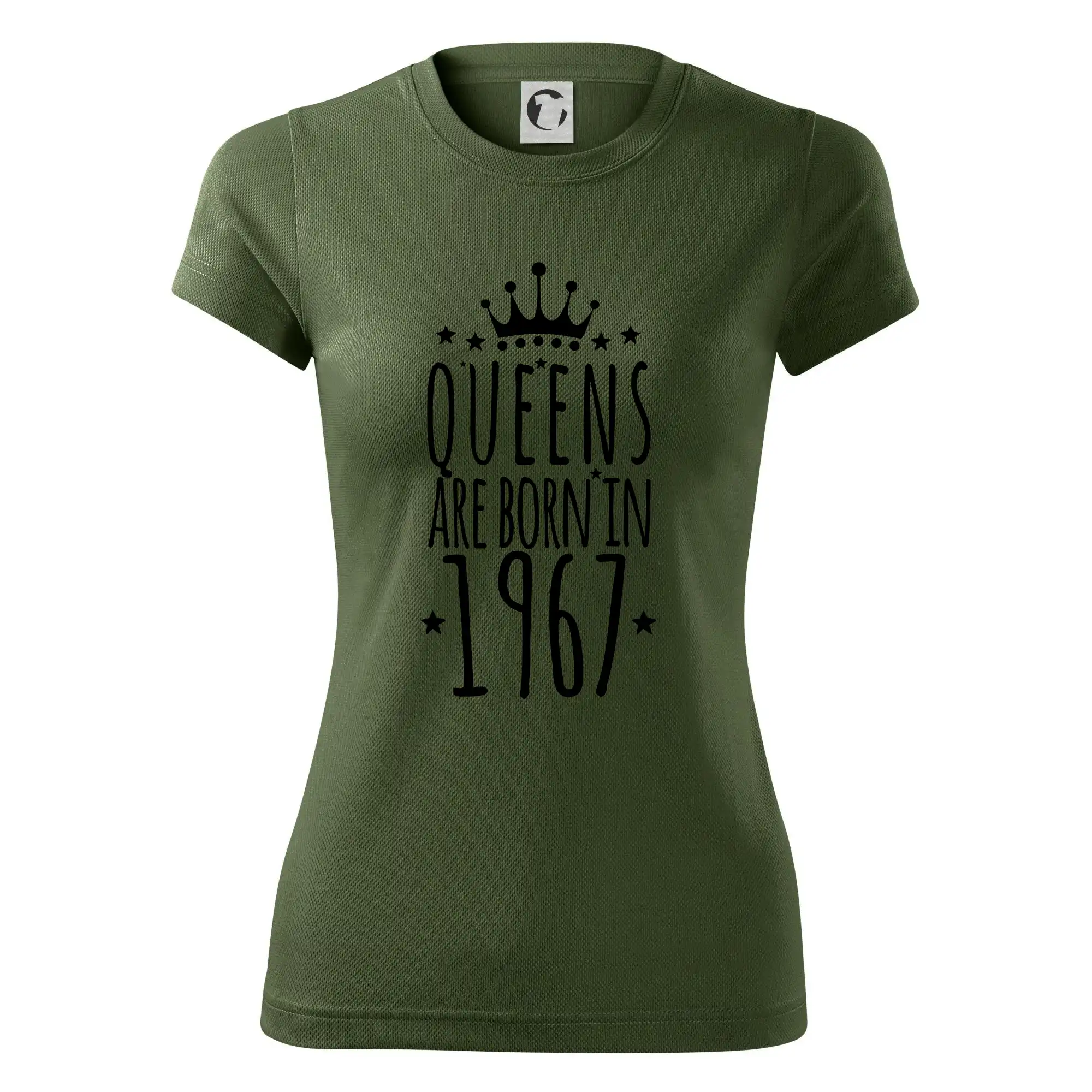 Queens are born in 1967