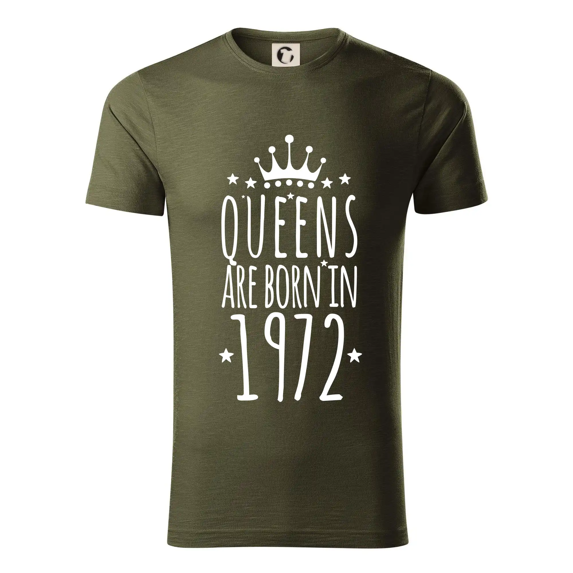Queens are born in 1972