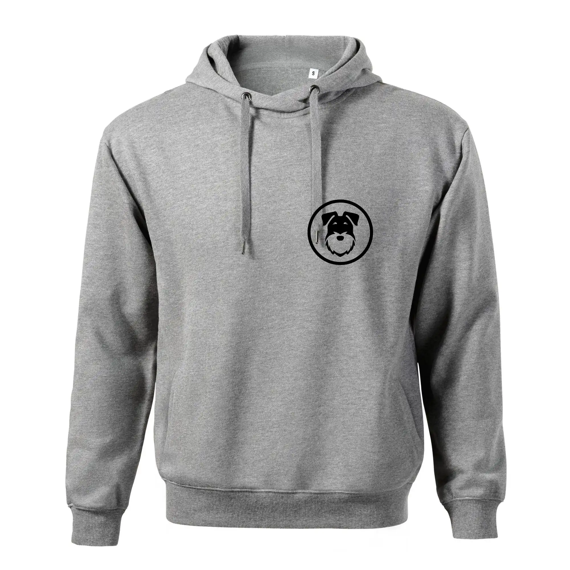 Knírač v kolečku na prsu