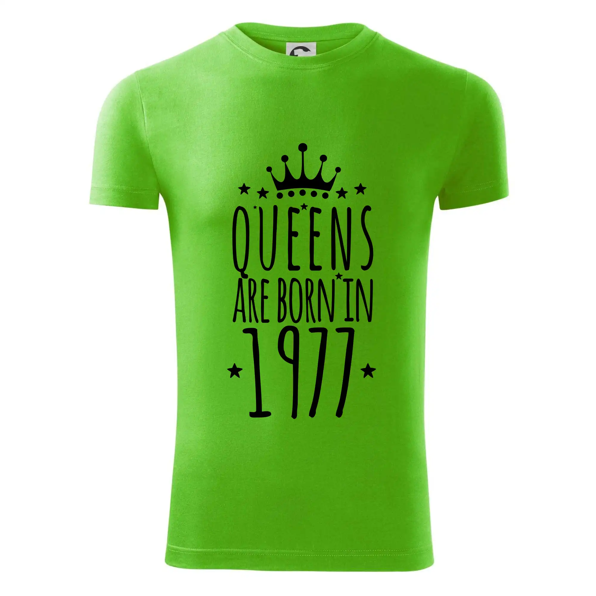 Queens are born in 1977