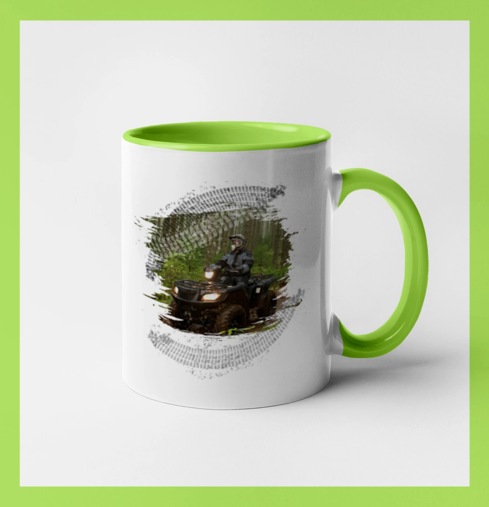 ATV štvorkolka v lese