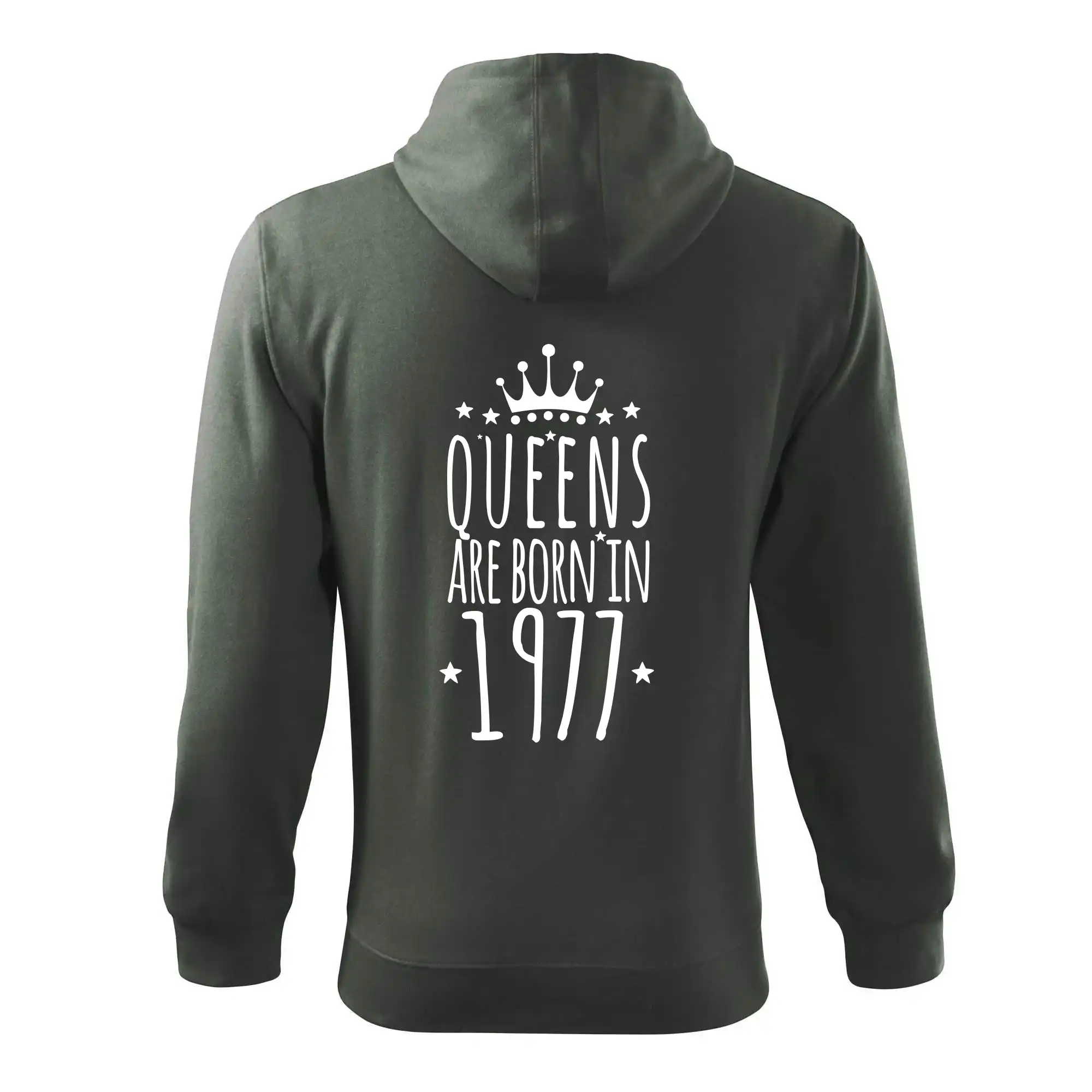 Queens are born in 1977