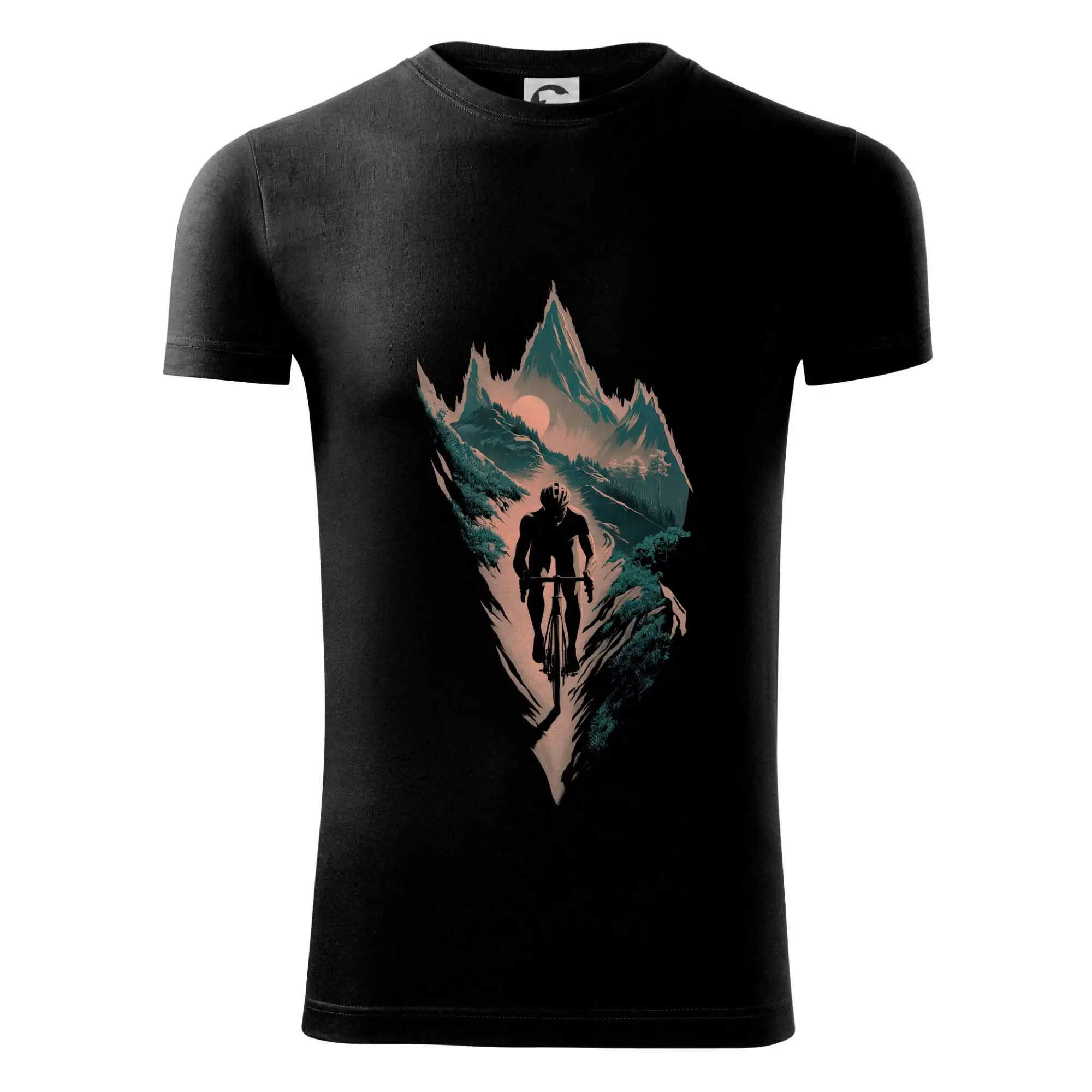 Cyklista ve tmě na horách