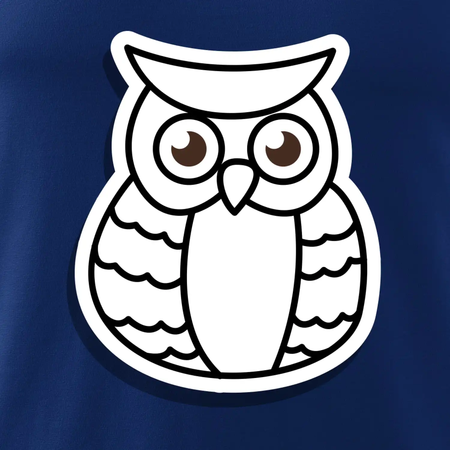 Sova kreslená na prsu